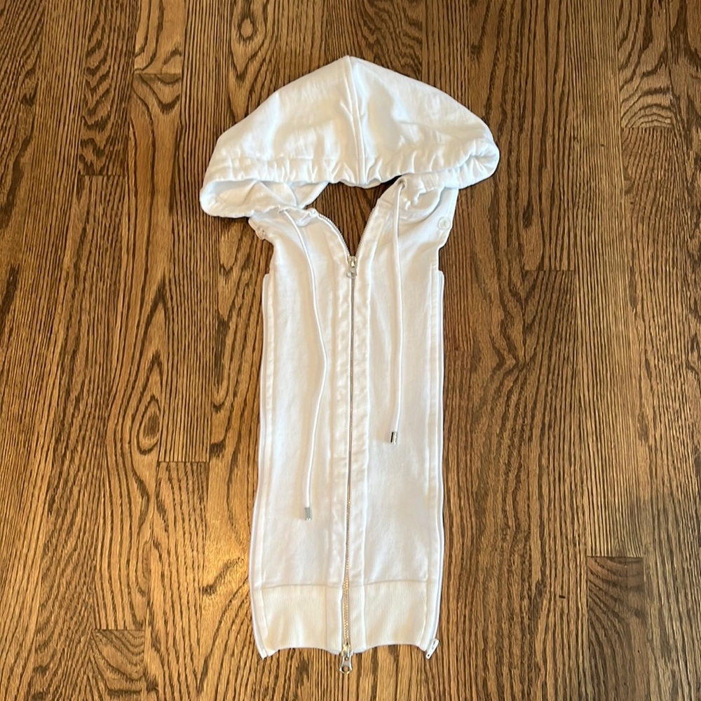 White Veronica Beard Hoodie Dickey